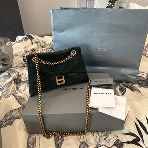 Balenciaga , green, midium. Golden chain